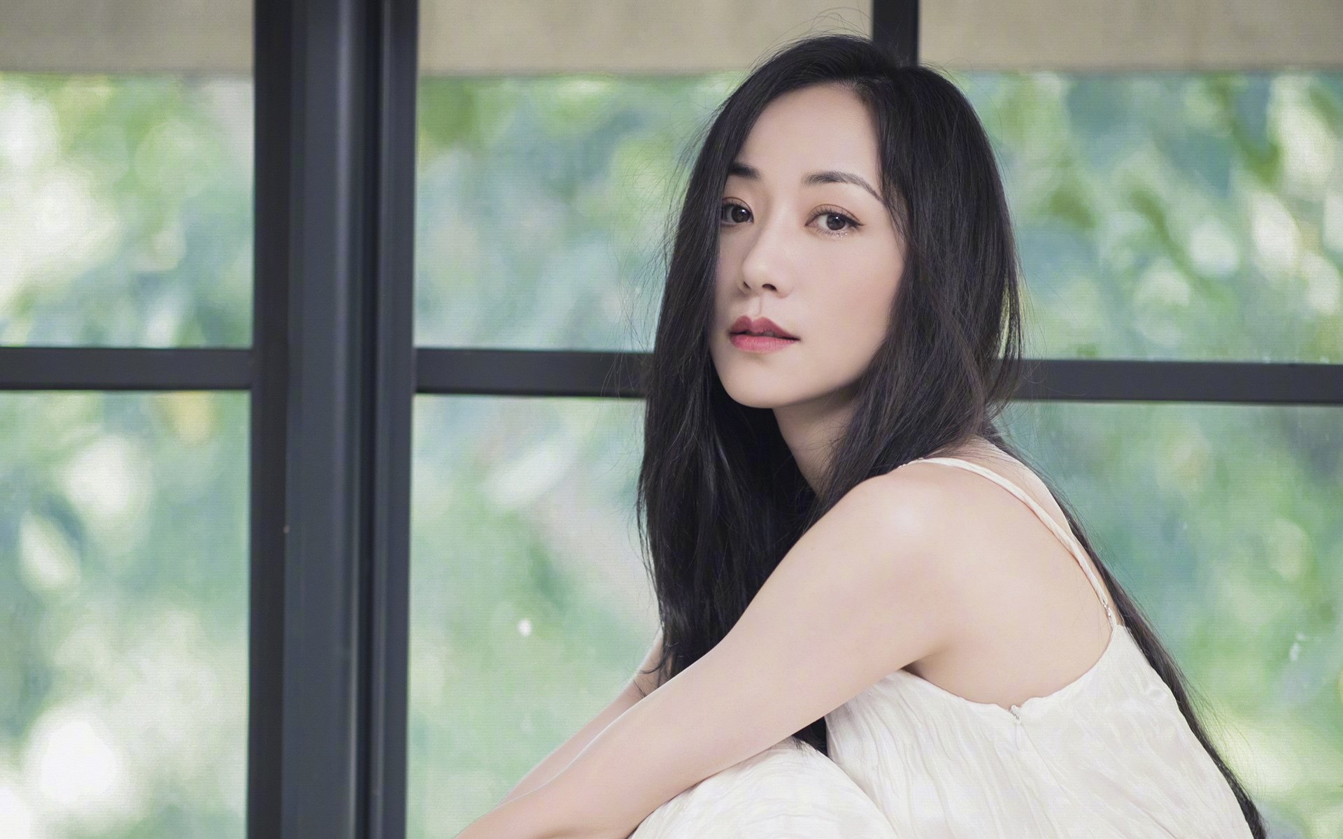 乐鱼电竞在线平台登录入口-大家都在看：线上热议的明星记者追踪，跟踪明星的记者叫什么