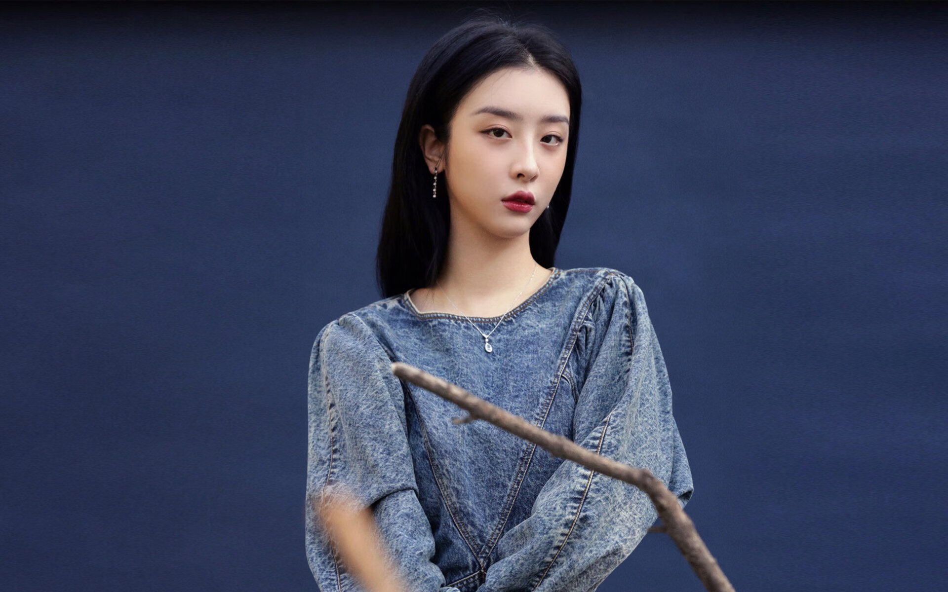 莱比锡红牛新秀迅速融入球队，展现出色个人能力，莱比锡红牛是哪国球队
